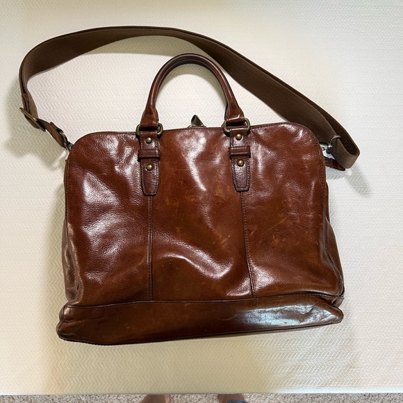 Genuine Leather Fossil Messenger Bag - Picture 7 of 8